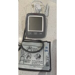 Walgreens Upper Arm Blood Pressure Monitor w Cuff W&C Adapter – Tested & Working